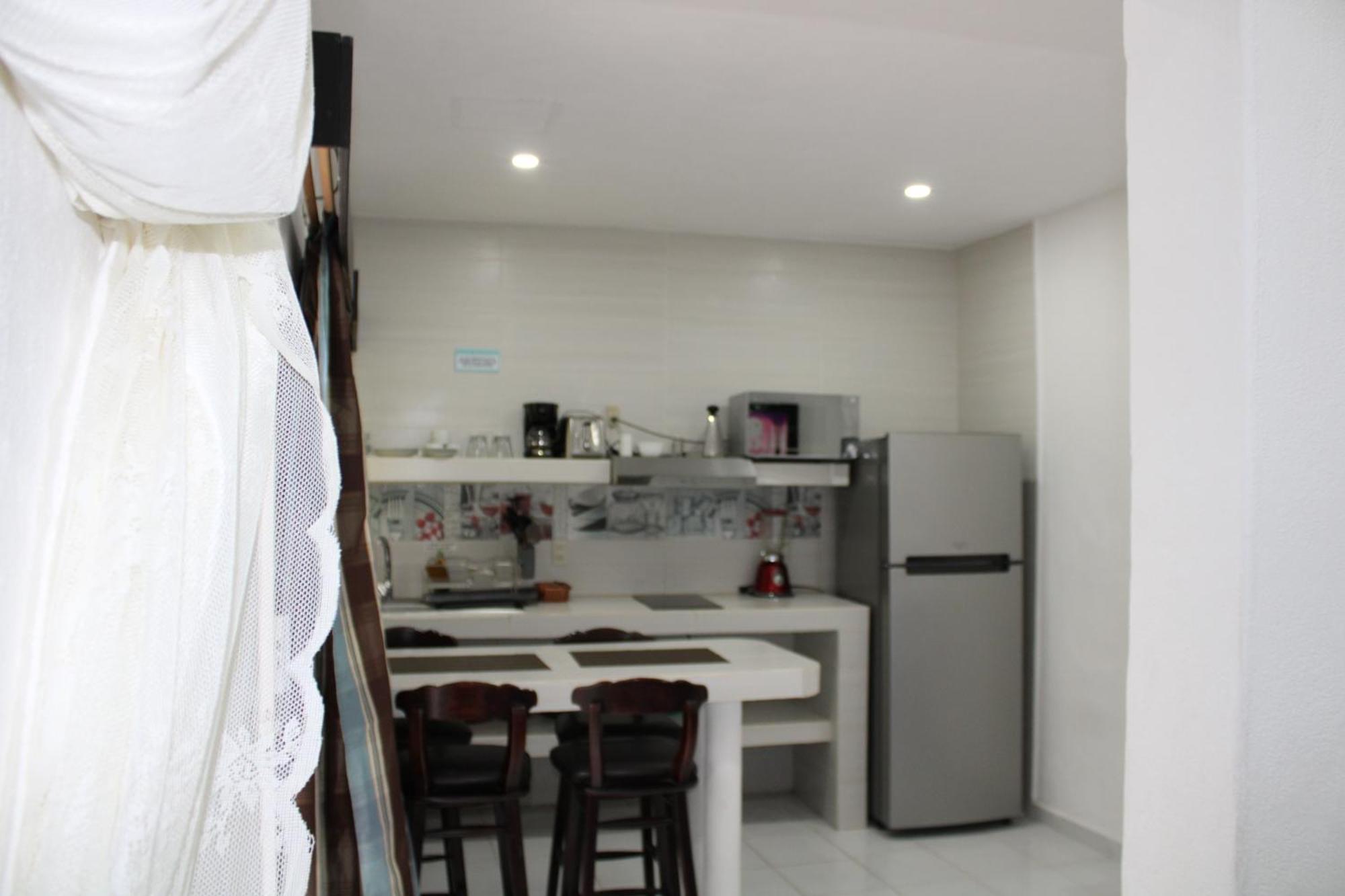 Hotel & Suites Vayor San Patricio - Melaque Chambre photo